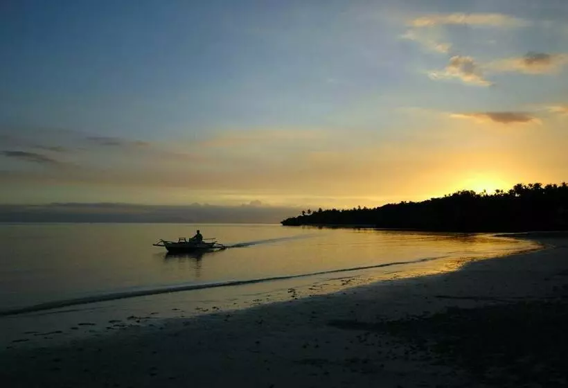 هتل Masamayor's Beach House And Resort