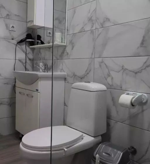 پانسیون Ajkoski Apartments Pestani