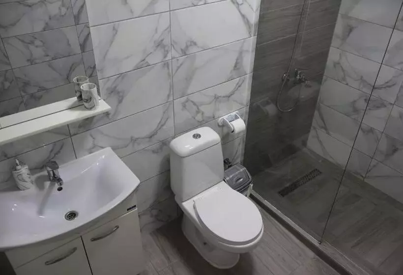 پانسیون Ajkoski Apartments Pestani