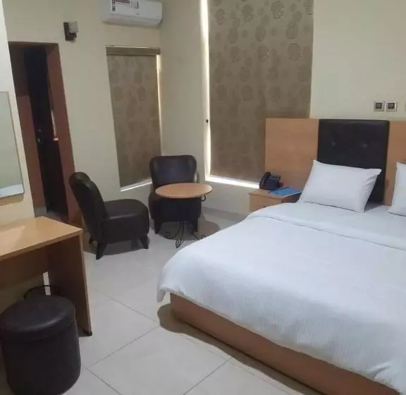 هتل Ayaakaje Guest House