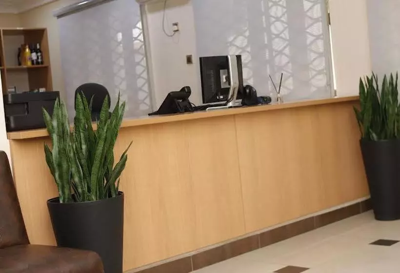 هتل Ayaakaje Guest House