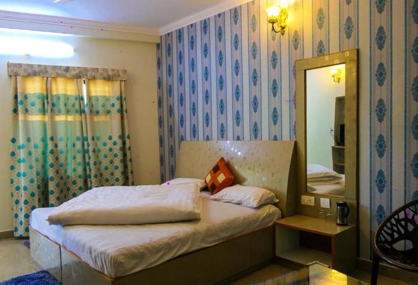 ホテル Kasauli Nature Inn