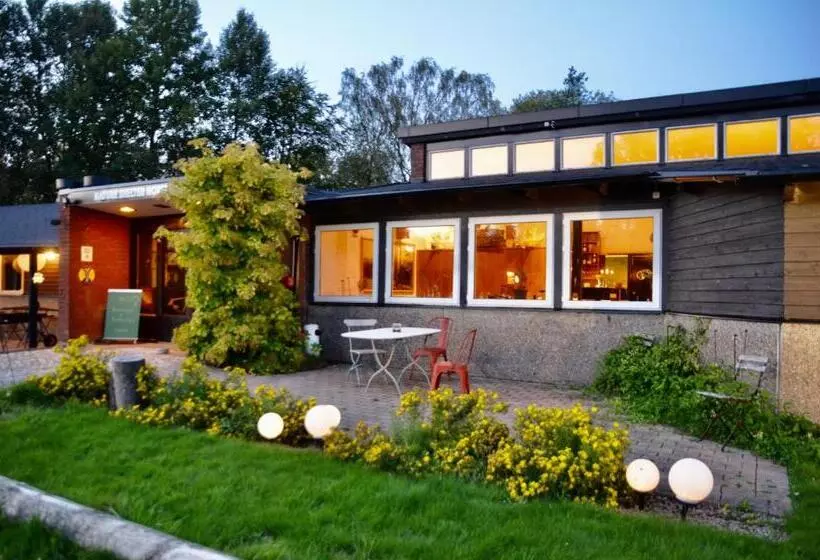 Hotelli Nature Shelter