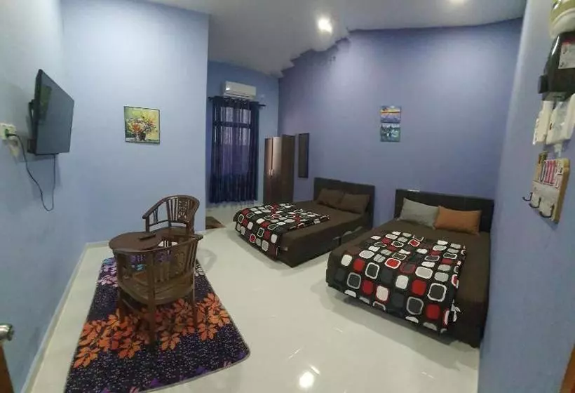 Hotelli Oyo 90252 Penginapan Wahee