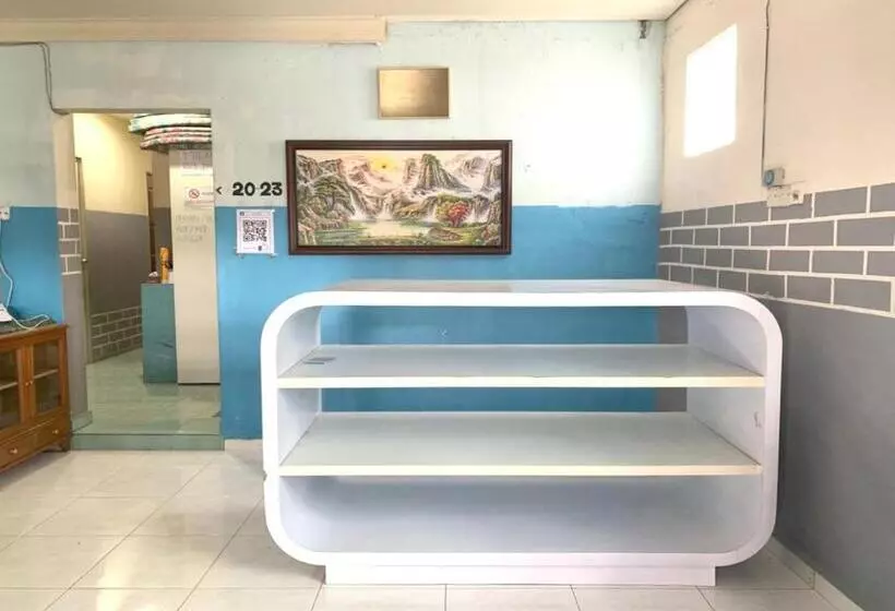 Hotelli Oyo 90252 Penginapan Wahee