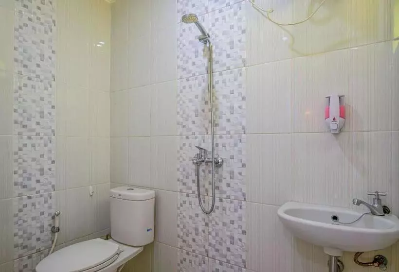 پانسیون Doesnami Guesthouse Syariah