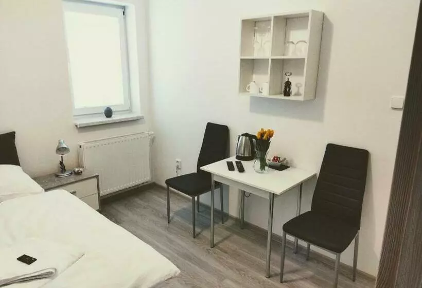 Majatalo Penzion Janoušek Motorsport český Krumlov