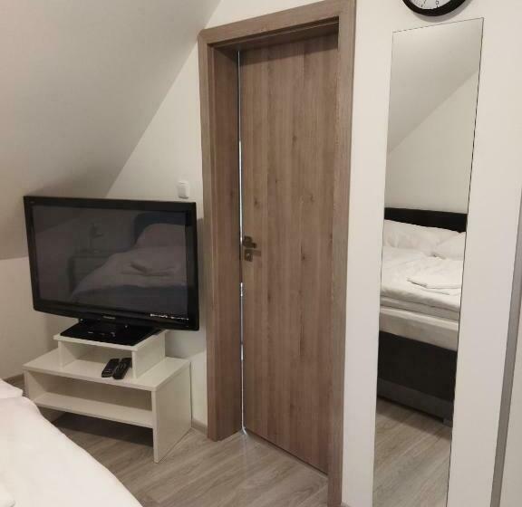 ペンション Penzion Janoušek Motorsport český Krumlov