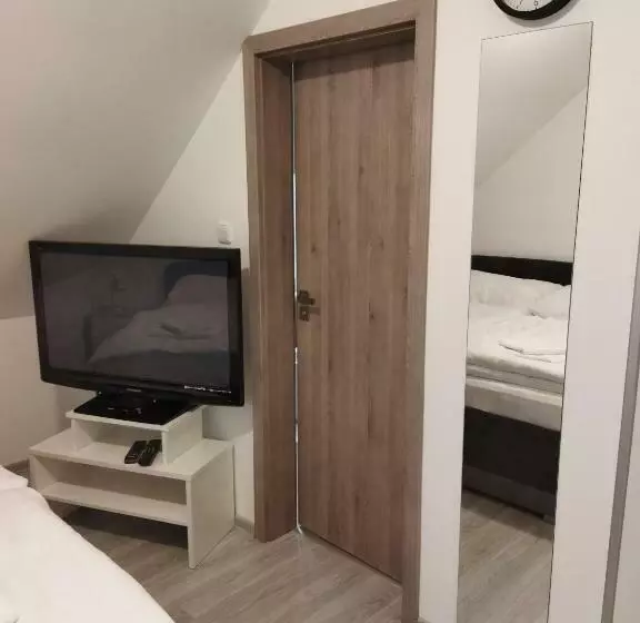 Majatalo Penzion Janoušek Motorsport český Krumlov