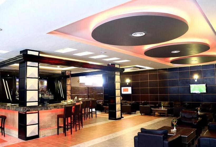 Pensión Room In Lodge Mckay Resort Suites