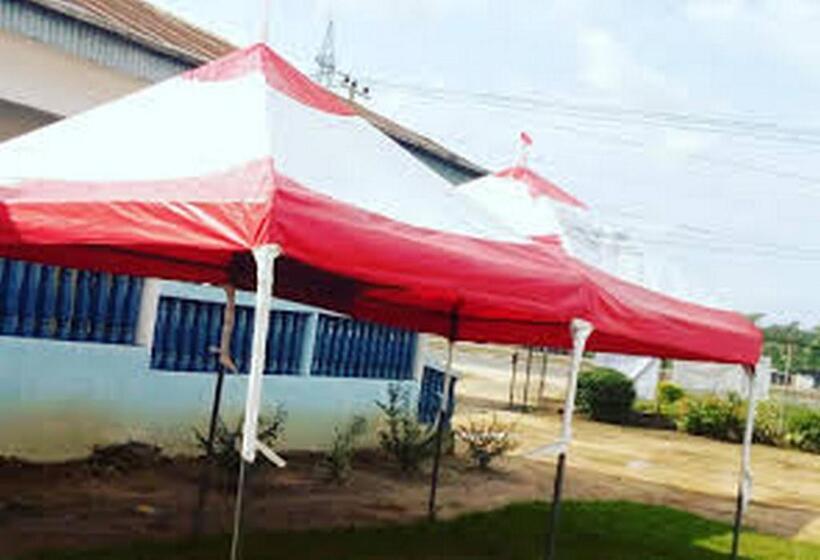 Pensión Room In Lodge Mckay Resort Suites