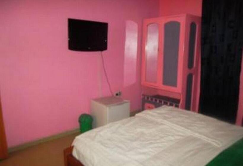 Pensión Room In Lodge Mckay Resort Suites