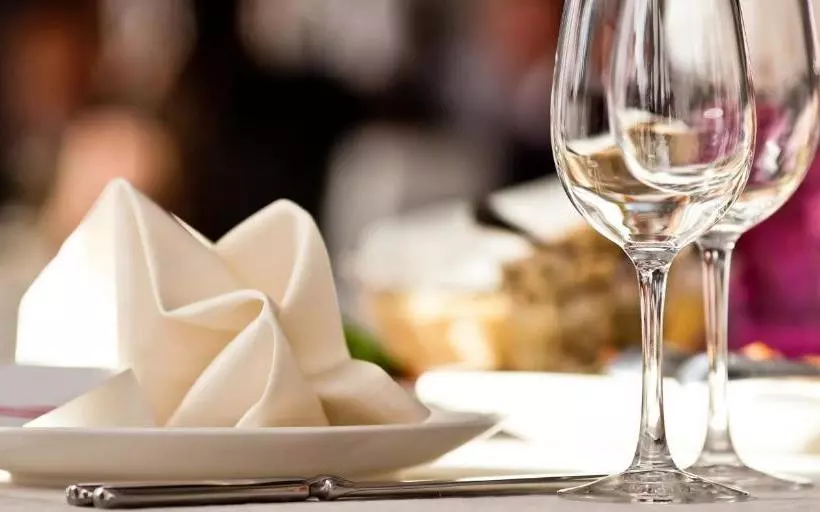 پانسیون Decastle Luxury Home