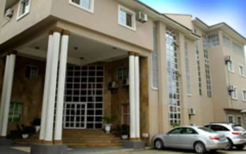 پانسیون Decastle Luxury Home