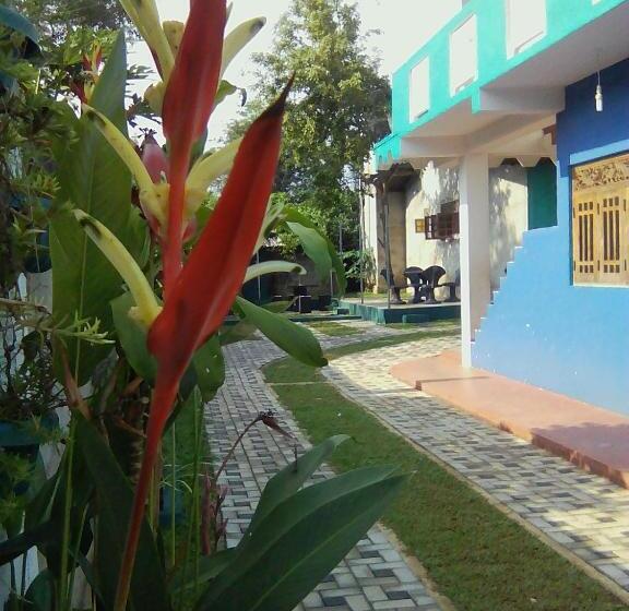 Pensione Thomasha Homestay & Tuk Tuk Service