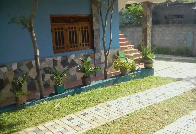 ペンション Thomasha Homestay & Tuk Tuk Service