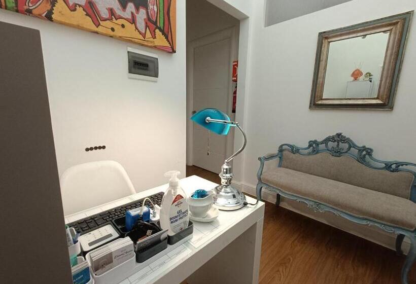 تختخواب و صبحانه Dimorapulia