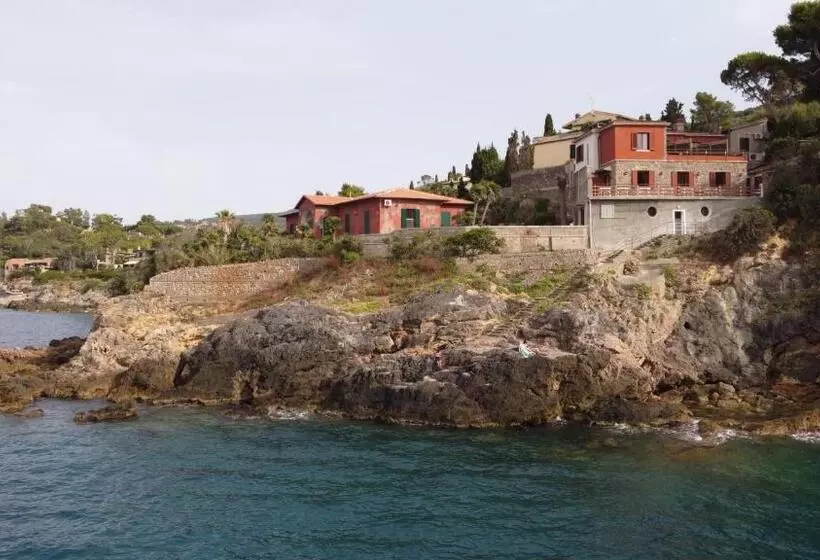 Aamiaismajoitus (B&B) Villa Flora Argentario