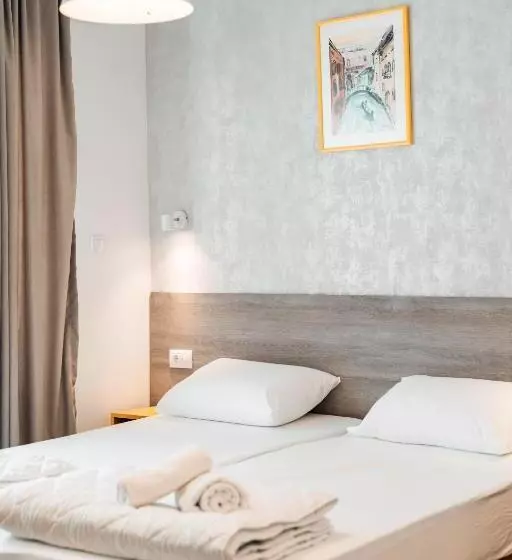 تختخواب و صبحانه Villa Misija