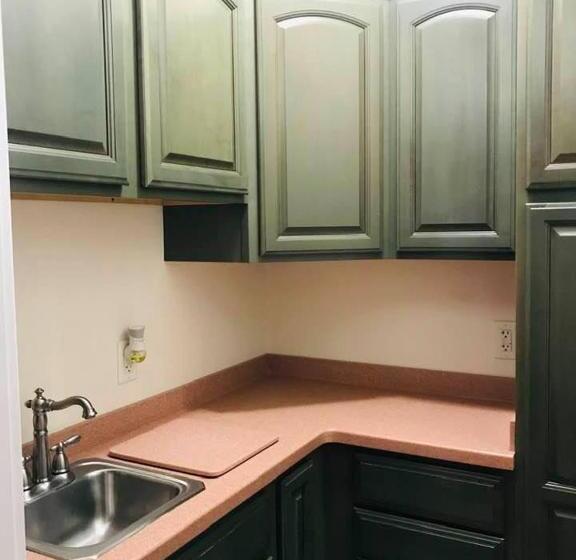 Historic 1912 Hoover House Bed And Breakfast