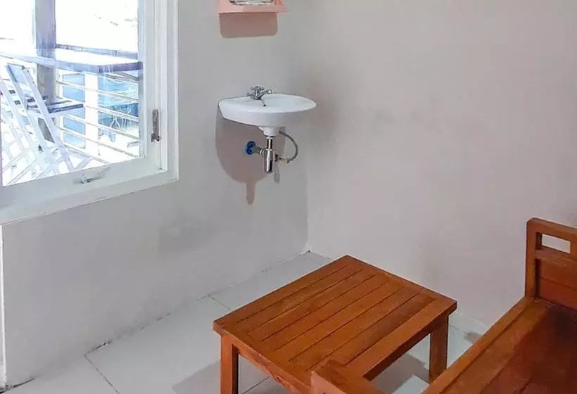 ホテル Sky In Homestay Syariah Near Rsud Sogaten