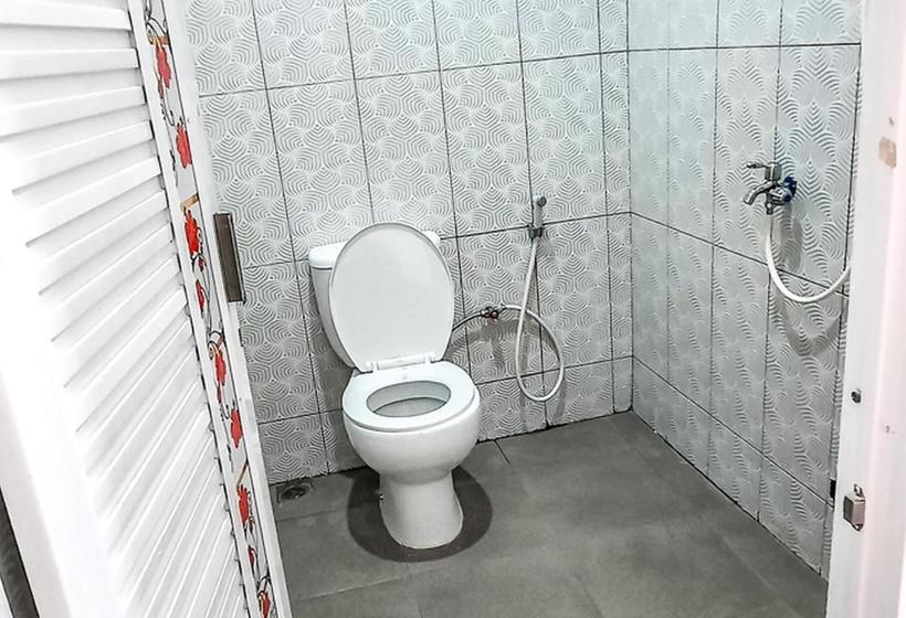 Hotel Sky In Homestay Syariah Near Rsud Sogaten