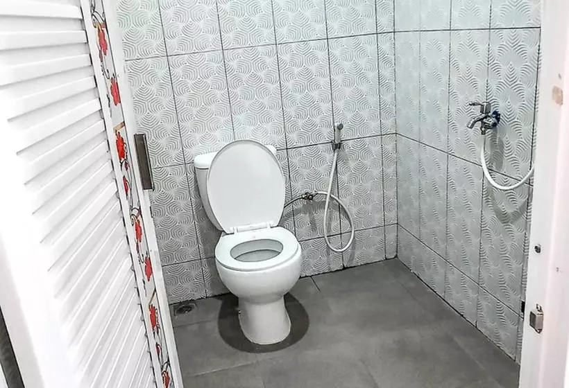 ホテル Sky In Homestay Syariah Near Rsud Sogaten