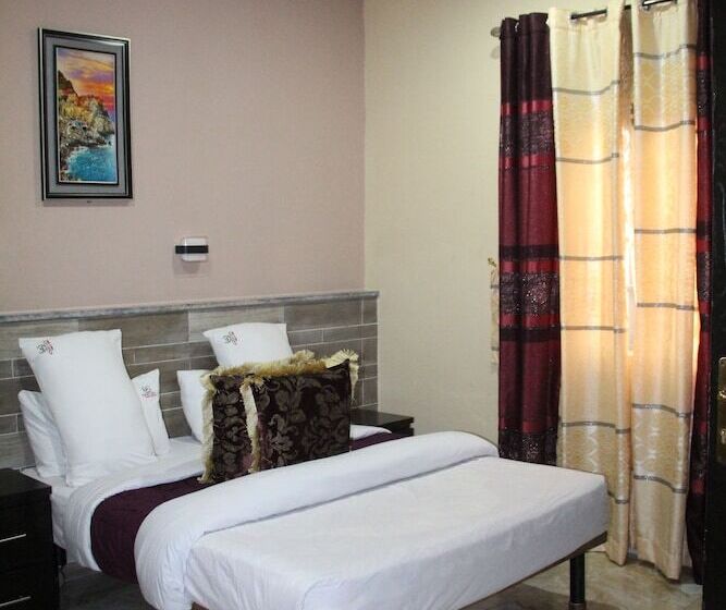 پانسیون Room In Lodge Choice Gate Hotel Business Double