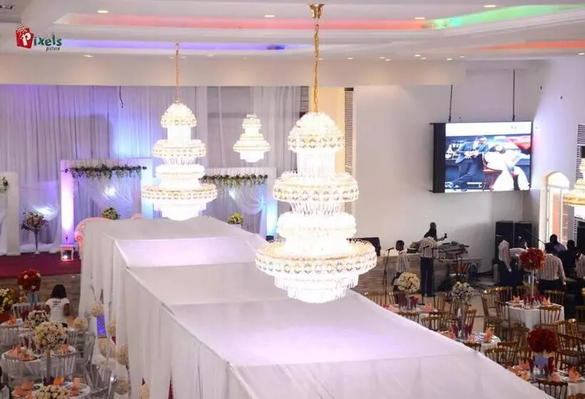 پانسیون Room In Lodge   World Lilies Hotel Events Place