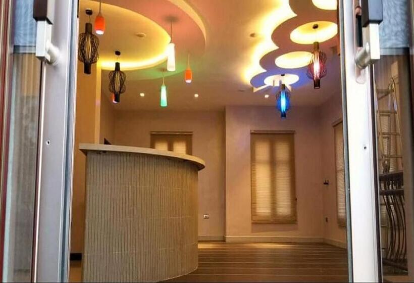 پانسیون Room In Lodge   World Lilies Hotel Events Place