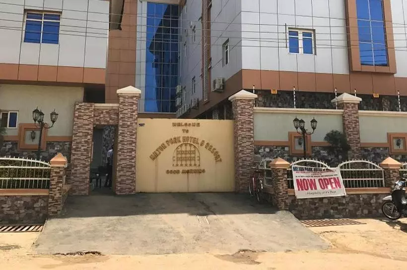 پانسیون Milton Park  And Resort  Deluxe