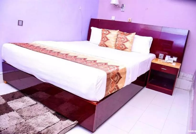 پانسیون Milton Park  And Resort  Deluxe