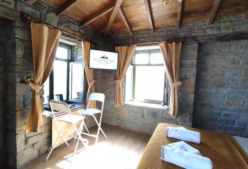پانسیون The Hill Village House