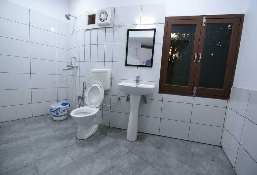 בית מלון כפרי Mayur