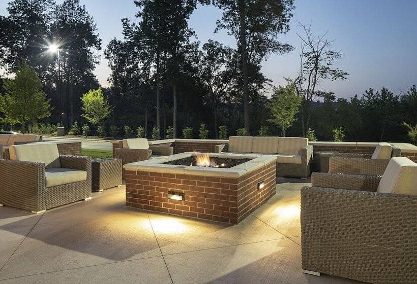 فندق Springhill Suites By Marriott Charlotte Huntersville