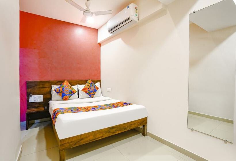 هتل Super Collection O Adajan Formerly Royal Paradise