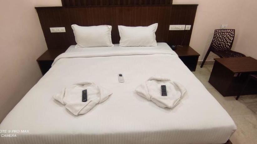 호텔 Aabil Palace Business