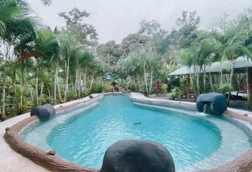 هتل Termales Del Arenal