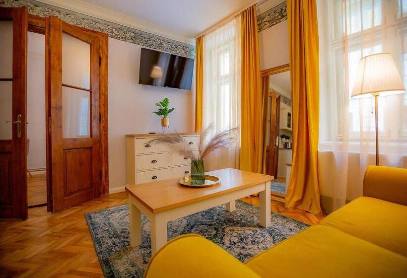 Отель Casa Joseph Haydn