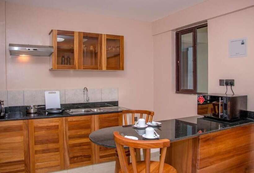 هتل Comster Mtwapa