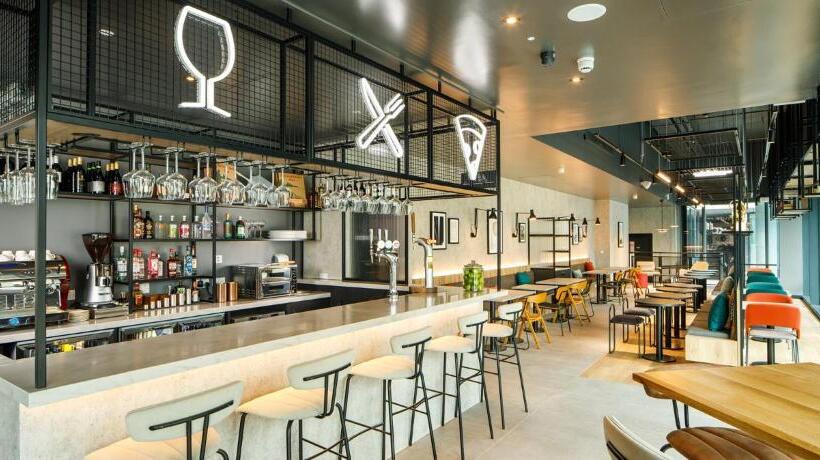 فندق Ibis London Sutton Point