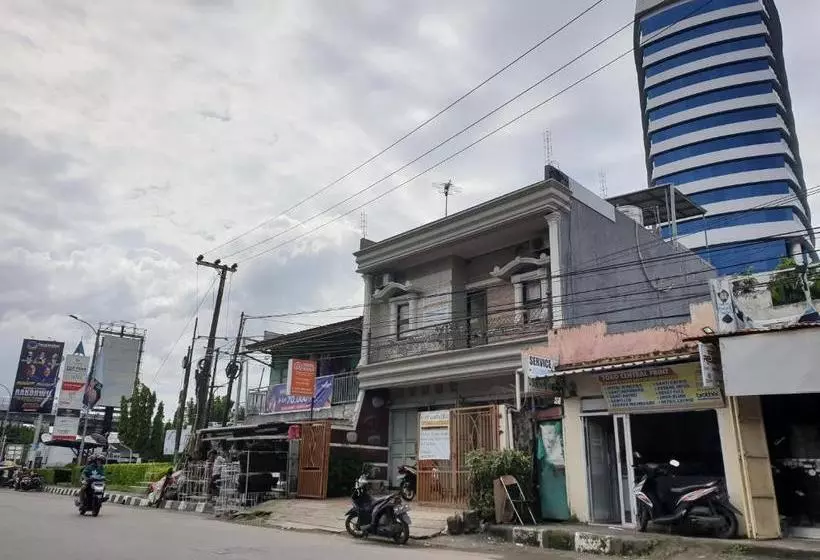 ホテル Koolkost @ Jalan Urip Sumoharjo Makassar