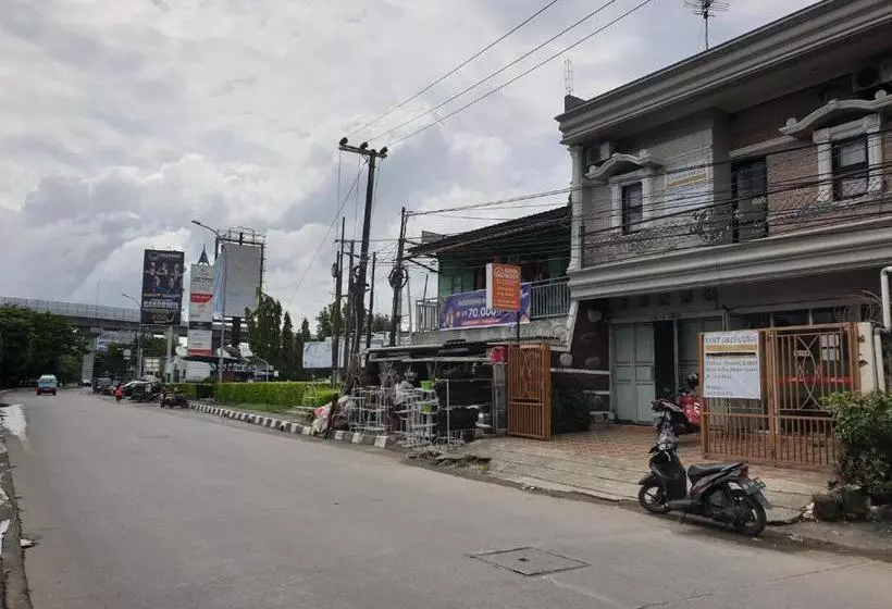 ホテル Koolkost @ Jalan Urip Sumoharjo Makassar