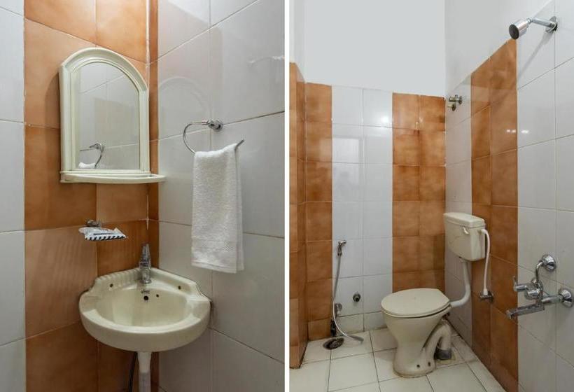 ホテル Oyo Flagship 80138  Sr