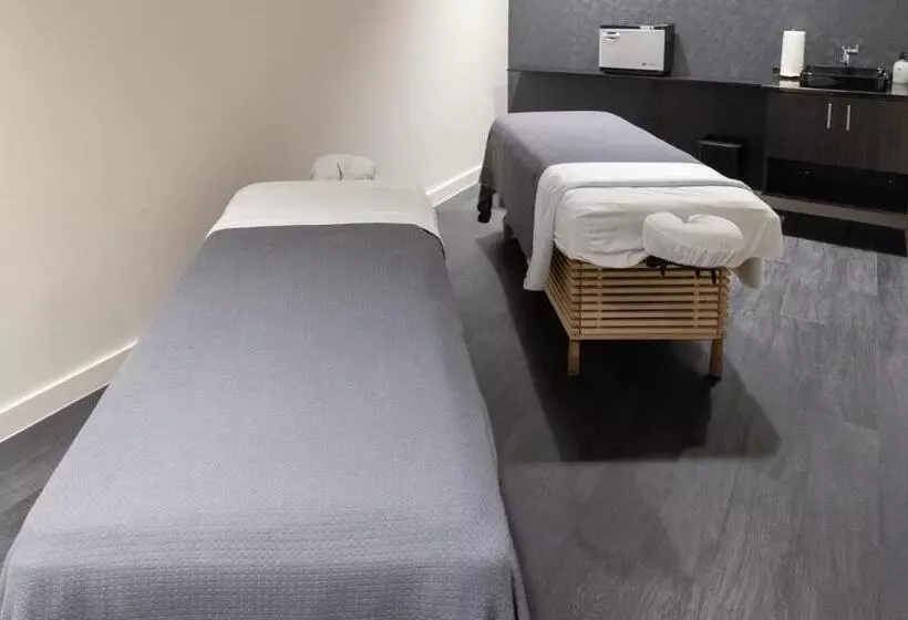 Sheraton Flowood The Refuge Hotel & Conference Center