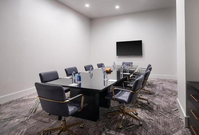 Sheraton Flowood The Refuge Hotel & Conference Center