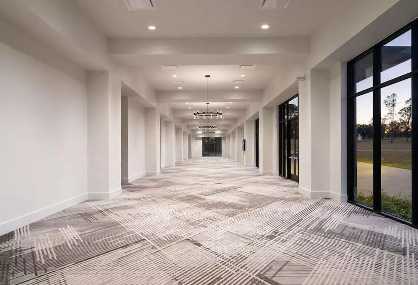 Sheraton Flowood The Refuge Hotel & Conference Center