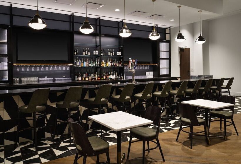 Sheraton Flowood The Refuge Hotel & Conference Center