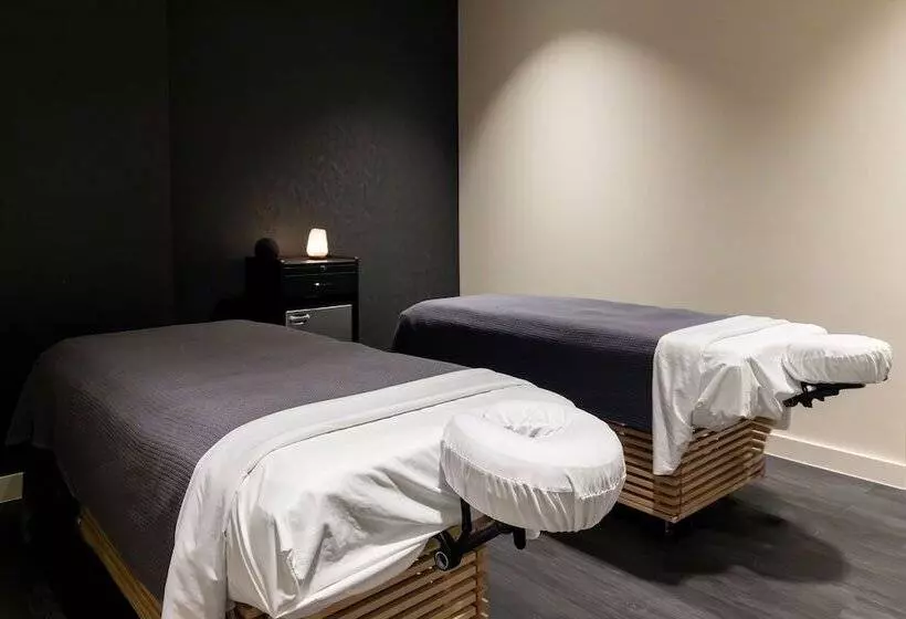 Sheraton Flowood The Refuge Hotel & Conference Center