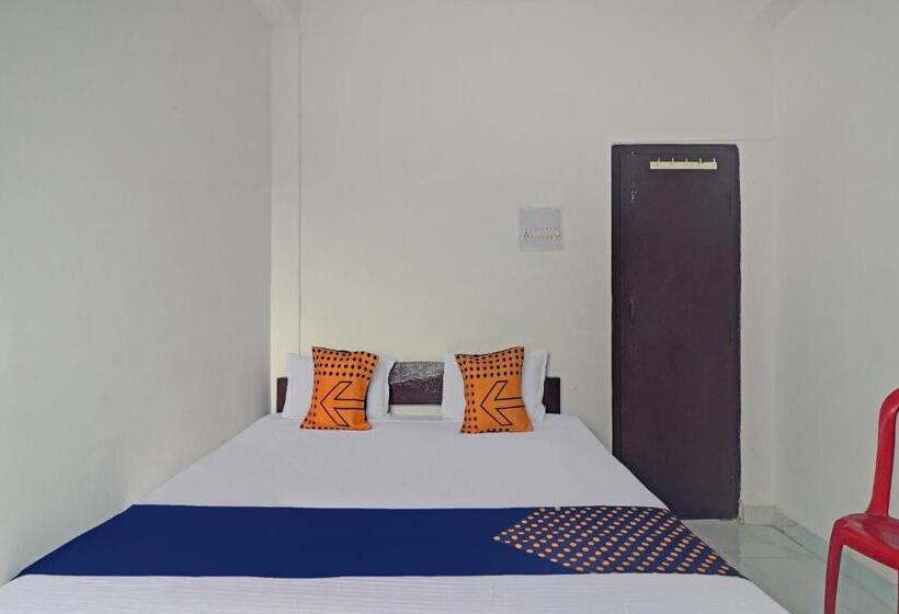 酒店 Spot On 76527 Desh Premi Guest House